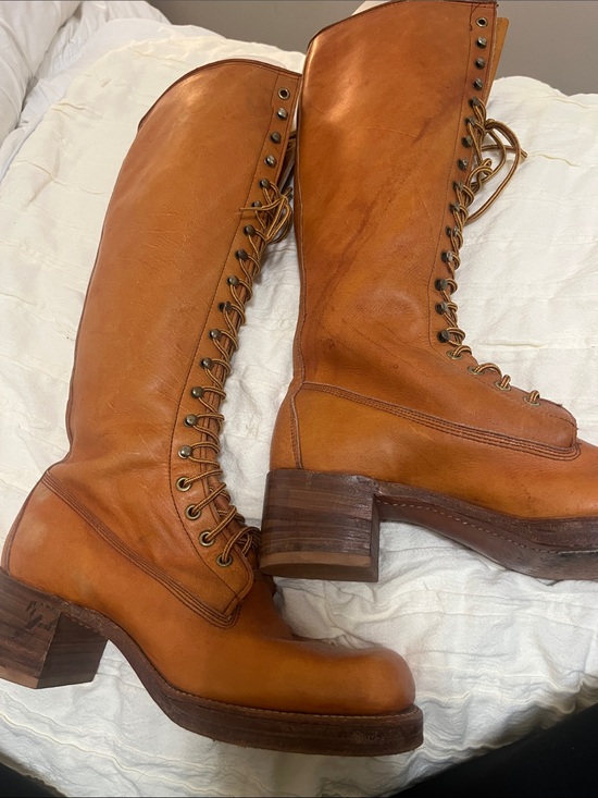 Frye Shoes - VINTAGE FRYE LACE UP BOOTS